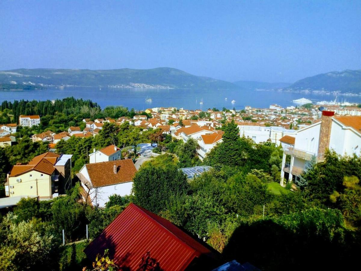 Timber House Villa Tivat Buitenkant foto